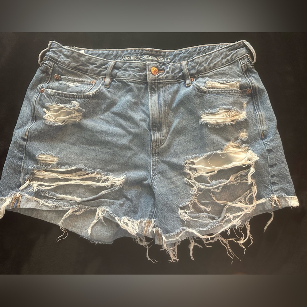 American Eagle ripped shorts